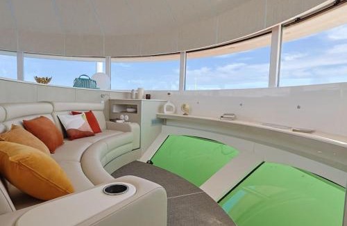 Le Ru Boat Rental | ANTHENEA Suite Hôtelière Flottante