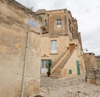 Sasso Barisano House | Antica Dimora Storica La Finestra Sul Campanile