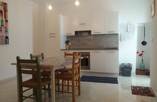 Turi House | Antiche Mura Apartments "Nel Cielo di Puglia"