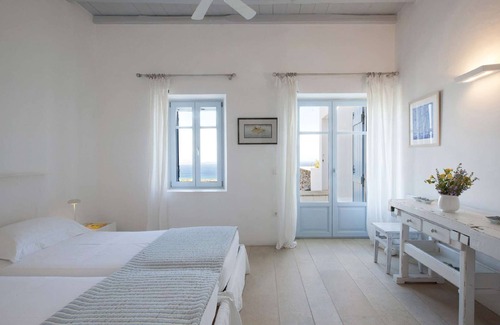 Antiparos Villa | Antiparos villa with pool and breathtaking views