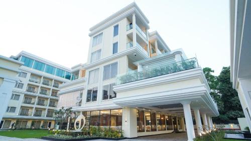 Digha Hotel | Antique Regency ! luxurious hotel in digha !