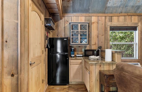 Branson Cabin | Antler Summit Trio – For 16