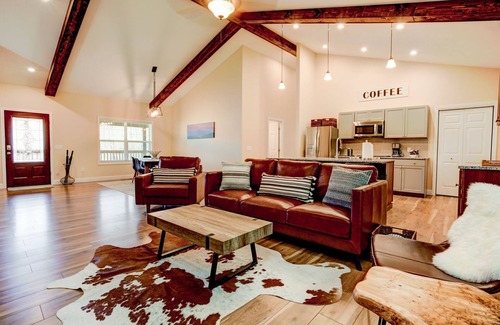 Waynesville Cabin | Antler View Ridge | Blue Ridge Mountain Destination