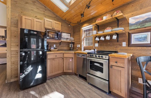 Fall River Estates Condo | Antlers Pointe 08 (HT)