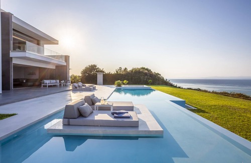 Haniotis Villa | Antonio Villa, Horizon Dream Villas