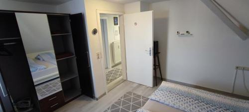 Ostrach Apartment | Antony Home Ferienwohnung