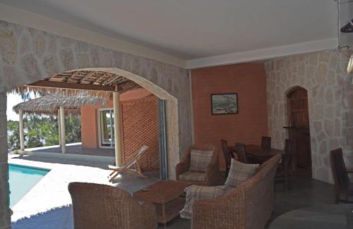 Mahajanga House | Antsanitia - Domaine du Mandravasarotra