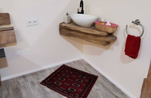 Ebertsbronn Apartment | Anu - Our Celtic farm