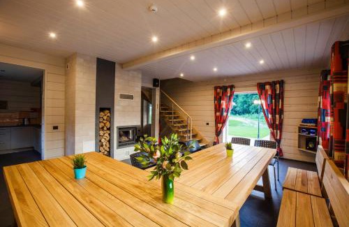 Gratiskes Villa | Anupro Villa
