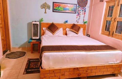 Chakrata Hotel | Anurag Hotel