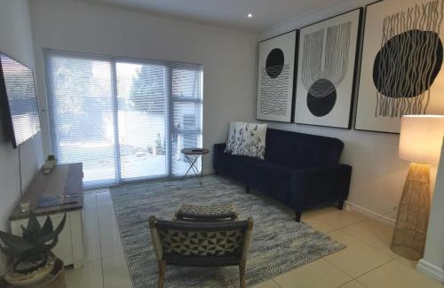 Walmer Apartment | Anyomi Zen