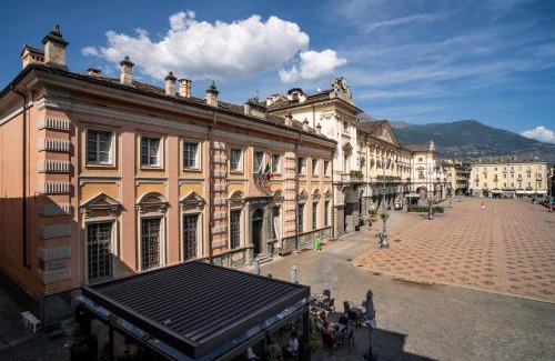 Aosta Apartment | Aosta Holiday Apartments - Piazza Chanoux