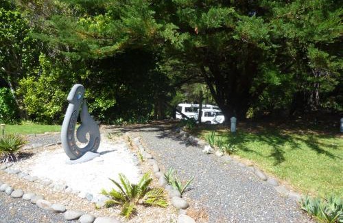 Tryphena Cabin | Aotea Lodge Escape Packages