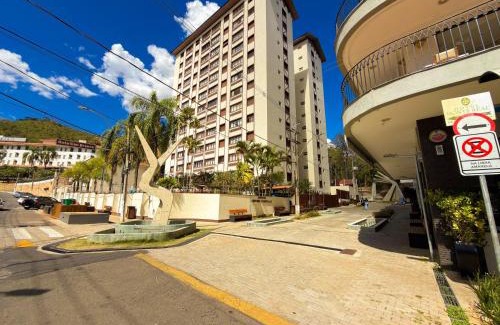 Aguas de Lindoia Apartment | Ap Coração das Águas - Garagem, wi-fi e piscina