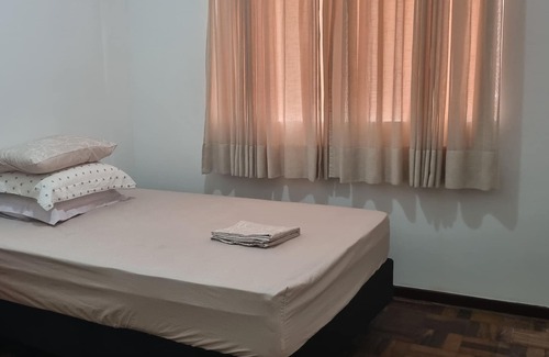Matriz Apartment | Ap Decorado, Perto de Passeios, Restaurantes, Próximo da Ufpr, Hospitais. Wi-fi