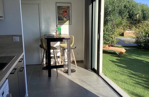Cirendinu Apartment | Appartement Totalement Indépendant Dans Maison Plage à 15 mn à Pieds Piscine