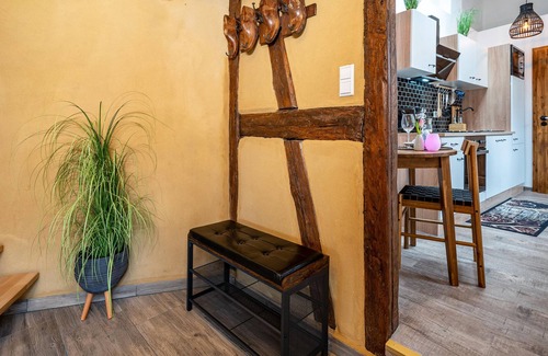Neustadt an der Weinstrasse Apartment | Apartment 'Fachwerk' with Wi-Fi