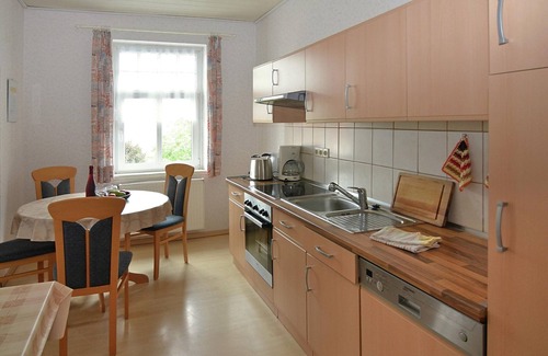 Friedrichsfeld Apartment | Apartment with garden next to a farm