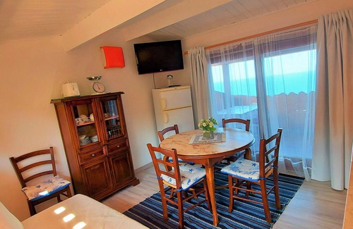 Costa Paradiso House | Apartment "of the violets "in the villa "Refuge of Seagulls"