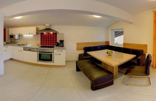 Faak am See House | Apartment Suite in Villa Karglhof (incl. 3 bedrooms, 2 bathrooms)