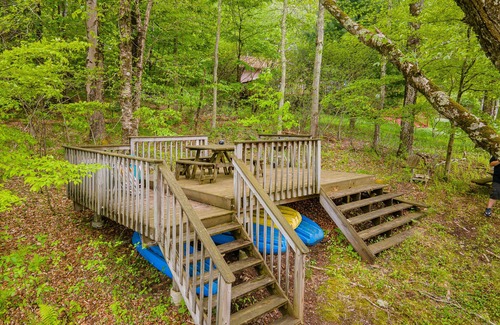 Jeffersonville Apartment | Aparment in the woods - 10 min. to Bethel Woods