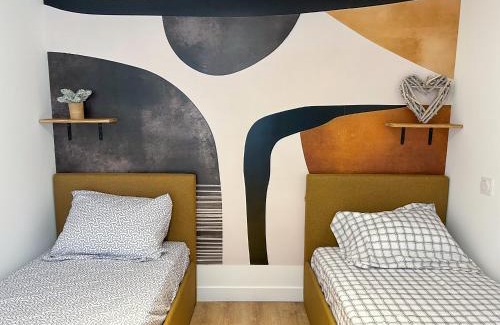Saint-Pierre-du-Perray Apartment | Apart 5 Pers,40min Paris, Orly 20min, Disneyland 40min N1