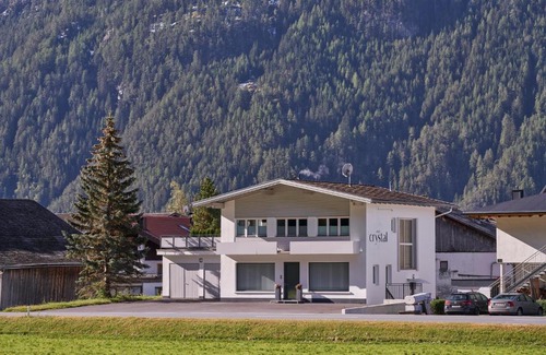 Dorf Apartment | Apart Crystal
