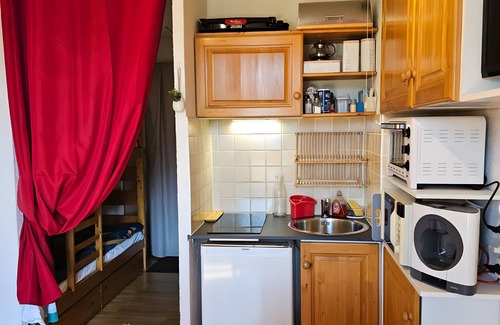 La Toussuire Apartment | Apartment 'Studio' with Mountain View, Private Terrace and Wi-Fi