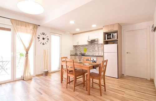 Alicante City Centre Apartment | APART. RIVERA#5 IN OLD TOWN ONLY 10 MIN WALK TO THE BEACH