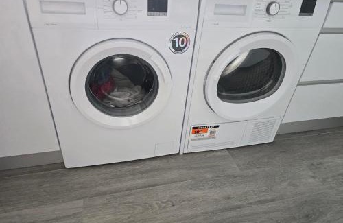 Carbajal de la Legua Apartment | Apartamento de 2 dormitorios en León