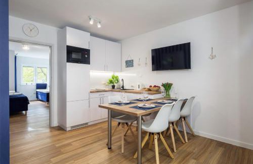Poddabie Apartment | Apartament 3B Niebieskie Apartamenty Poddąbie dawniej Blue Marine z basenem krytym, odkrytym, salą zabaw, animacjami