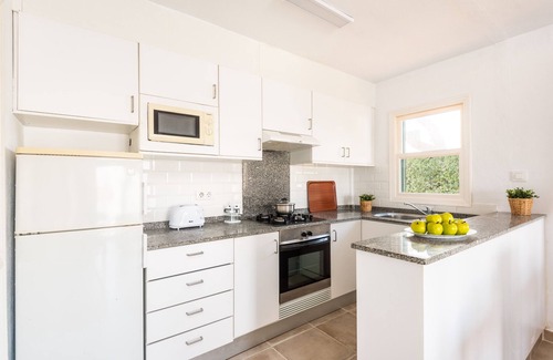 Arenal d'en Castell Apartment | Apartamento Els Pins By Escape Home
