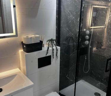 Konskie Apartment | Apartament Exclusive Premium Sielpia w Sielpi Wielkiej z jacuzzi na życzenie