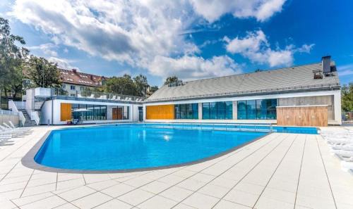 Kolobrzeg Apartment | Apartament Oaza Kołobrzeg-Podczele Kompleks Feniks basen siłownia jacuzii