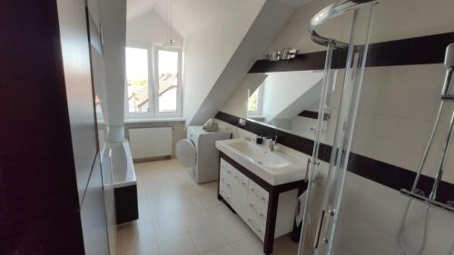 Kielce Apartment | Apartament Prosta Kielce KLIMATYZACJA Netflix
