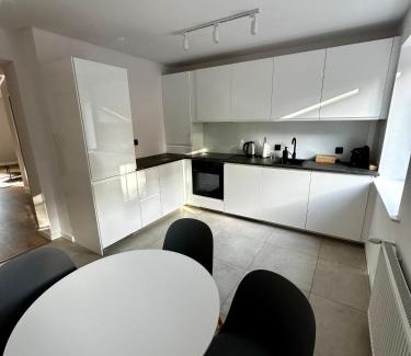 Wzgorze Swietego Maksymiliana Apartment | Apartament przy bulwarze