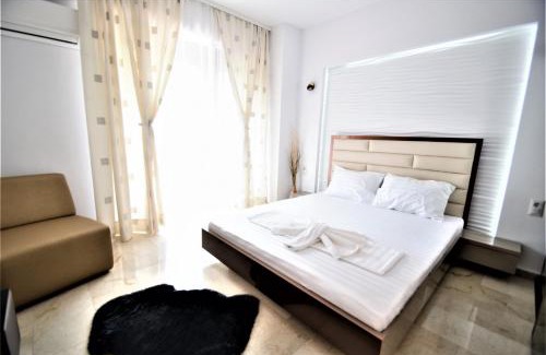 Constanta Apartment | Apartament Sara Mamaia in Luxury Vila SOPHIA 3