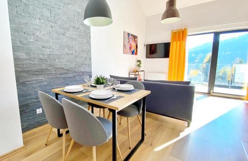 Meszna Apartment | APARTAMENT SKANDYNAWSKI 2-poziomowy SAUNA JACUZZI