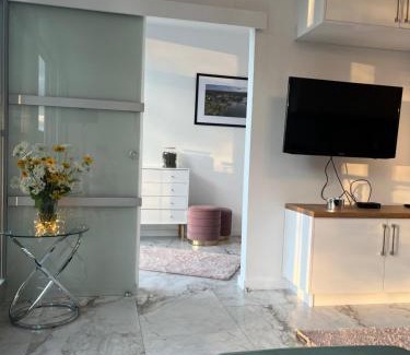 Charzykowy Apartment | Apartament Turystyczny z widokiem na jezioro