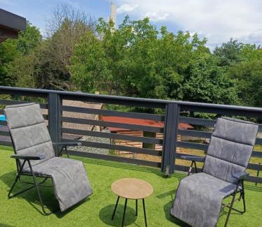 Brzezinka Apartment | Apartament U ELI z prywatnym tarasem