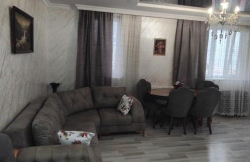 Old Boulevard Apartment | APARTAMENT WITH SEA VIEW