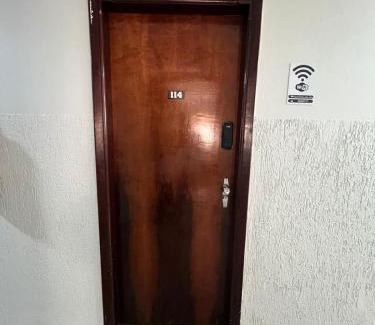 Patos de Minas Apartment | Apartamento 114 - Suíte em região central com ventilador