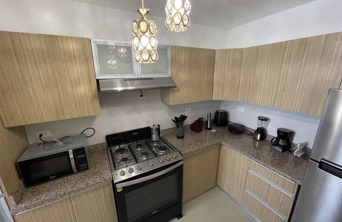 Moca Apartment | Apartamento 3 habitaciones, AC, Netflix, wifi.