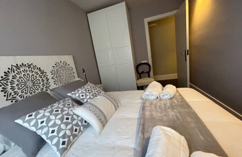 Terrassa Apartment | Apartamento 4 Habitaciones Terrassa Centro