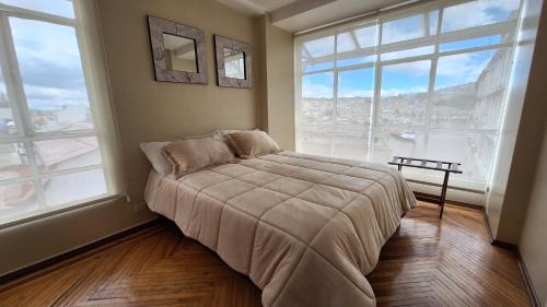 Quito Historic Center Apartment | Apartamento 407 Centro Histórico Quito