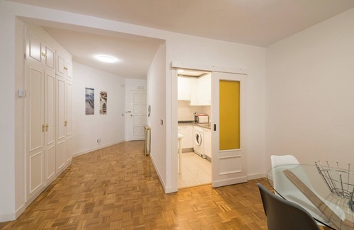 Ermitagana Apartment | Apartamento a 2 Minutos Caminando de la Clínica Universitaria