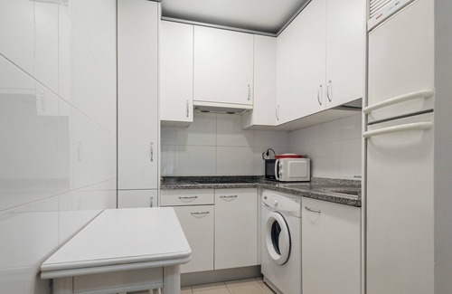 Ermitagana Apartment | Apartamento a 2 Minutos Caminando de la Clínica Universitaria