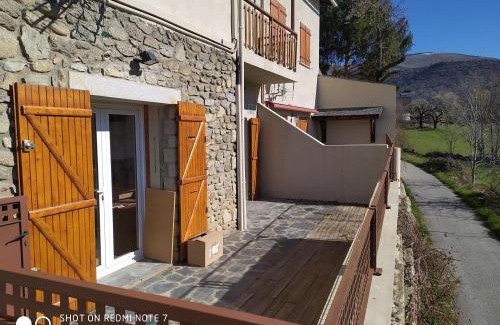 Angoustrine Apartment | Apartamento Angostrina