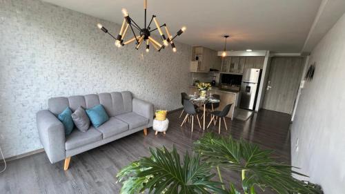 Quito Apartment | Apartamento cerca de Solca y Embajada Americana