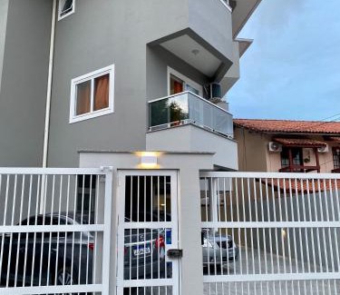 Cachoeira do Bom Jesus Apartment | Apartamento Completo Próximo a Praia - Residencial Vieira